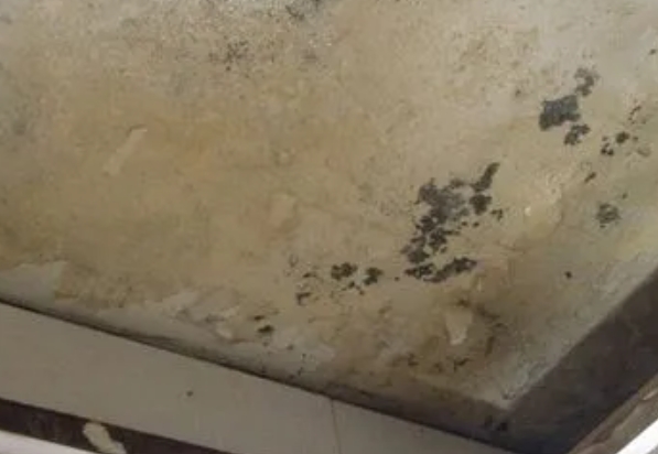 巴马阳台漏水维修公司分享下巴马卫生间渗水维修需要注意哪些问题。